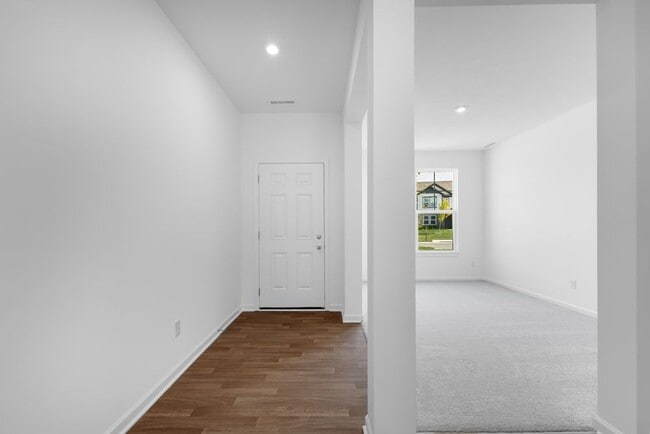 2042 Black Oak Dr, Shelbyville, IN 46176 - photo 5