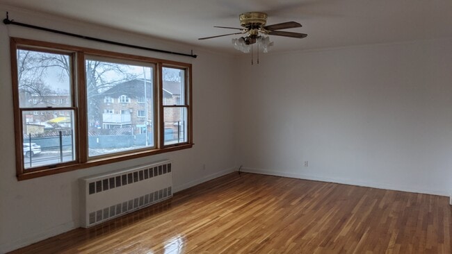 16619 25th Ave unit 2nd Floor, Whitestone, NY 11357 - photo 5