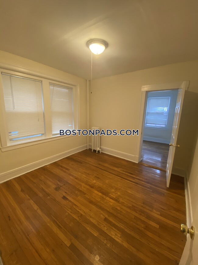 244 Kelton St Unit 7, Boston, MA 02134
