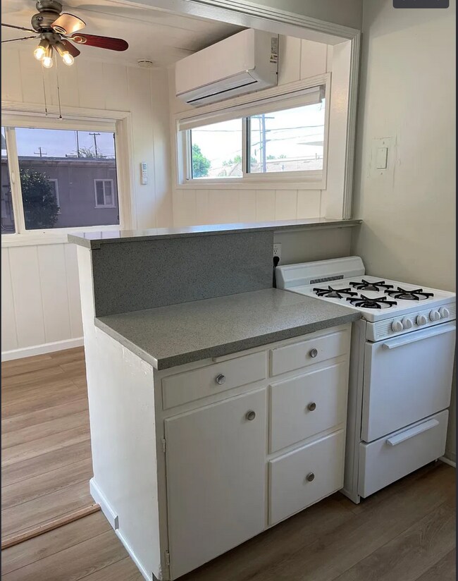 555 S Indian Hill Blvd, Claremont, CA 91711 - photo 6