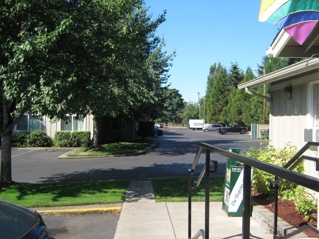 1725 N 5th St unit 75, Springfield, OR 97477 - photo 7