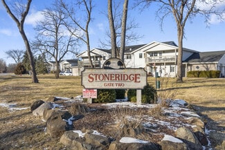 810 Hazel Ridge Rd, Elkhorn, WI 53121