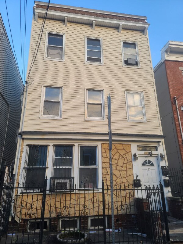 73 Stone St unit 1, Newark, NJ 07104 - photo 6
