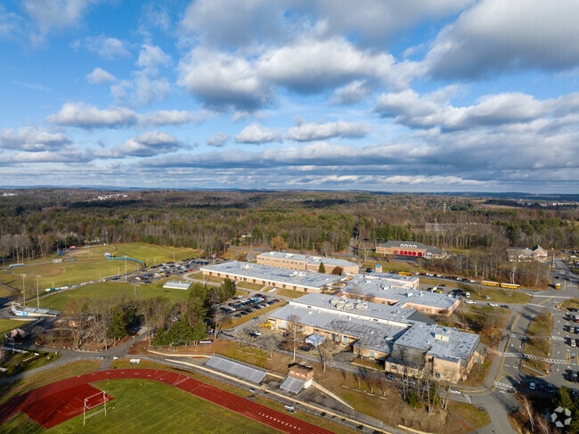 Londonderry Senior High School in Londonderry, NH serves grades 9-12.