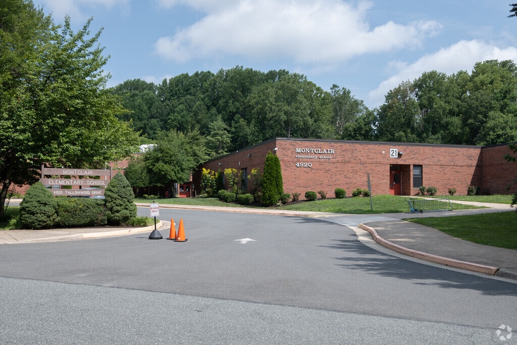 Montclair Elementary School, Rankings & Reviews