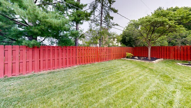 4651 Nugent Dr, Columbus, OH 43220 - photo 2