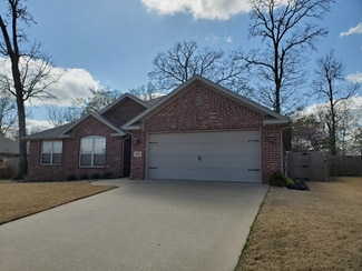 531 Timber Ridge St, Centerton, AR 72719