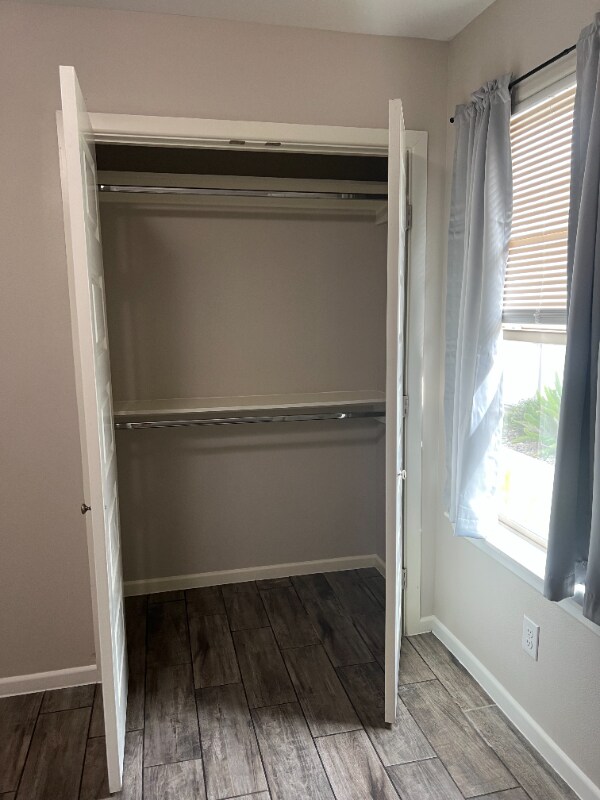 1309 Alta Vista Dr unit 4, Weslaco, TX 78596 - photo 5