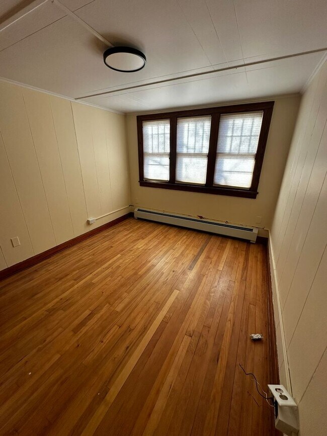 44 Drew St unit 2, Burlington, VT 05401 - photo 7