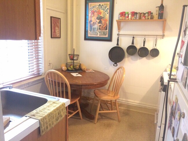 380 Riverway unit 9, Boston, MA 02115 - photo 3