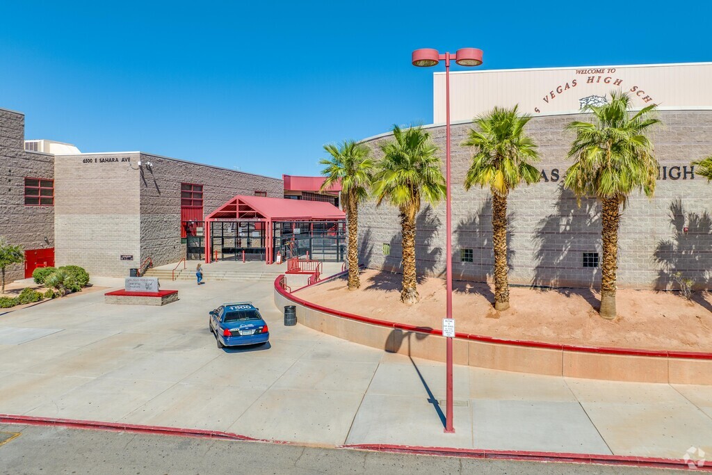 Las Vegas High School, Las Vegas NV Rankings & Reviews - Homes.com