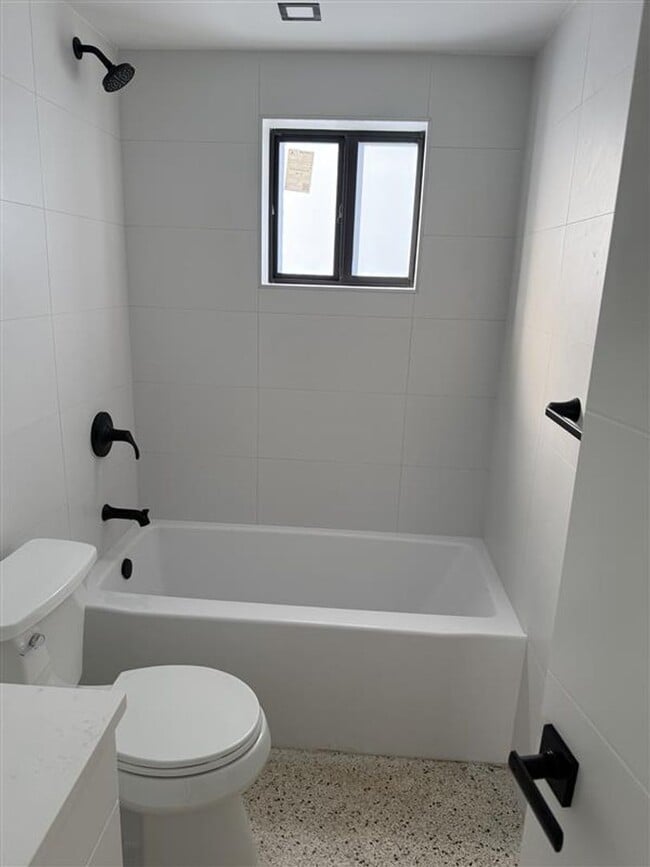 634 SW 2ND, Miami, FL 33130 - photo 7