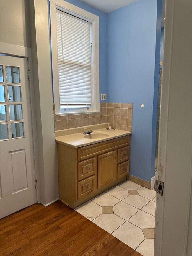 624 Jefferson Ave unit 1.2, Scranton, PA 18510 - photo 5
