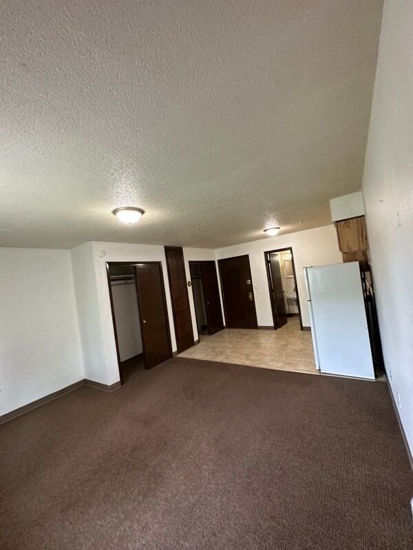 320 Oak Ave N unit 217, Thief River Falls, MN 56701 - photo 3