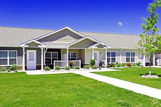 2799 Heron Hills Dr, Wolverine Lake, MI 48390