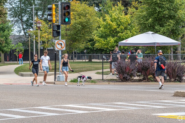 Illinois State University features over 18,000 undergraduate students.