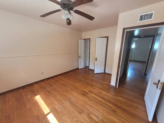 2305 Webster St unit B, Liberty, TX 77575 - photo 5