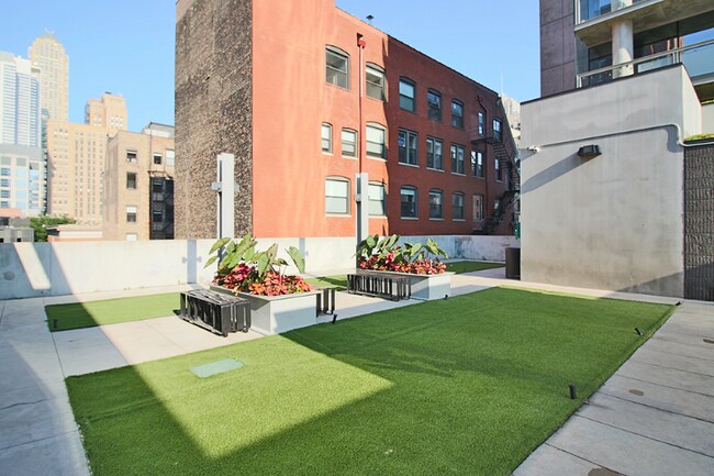 802 N Lasalle St, Chicago, IL 60610 - photo 7