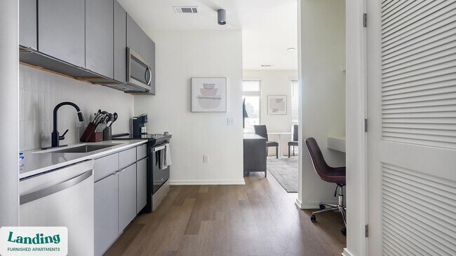 815 Madison St unit 2-307, Durham, NC 27701 - photo 7