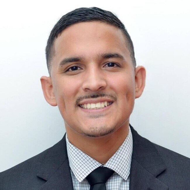 Agent Photo