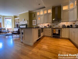 276 Commonwealth Ave Unit 204, Boston, MA 02116