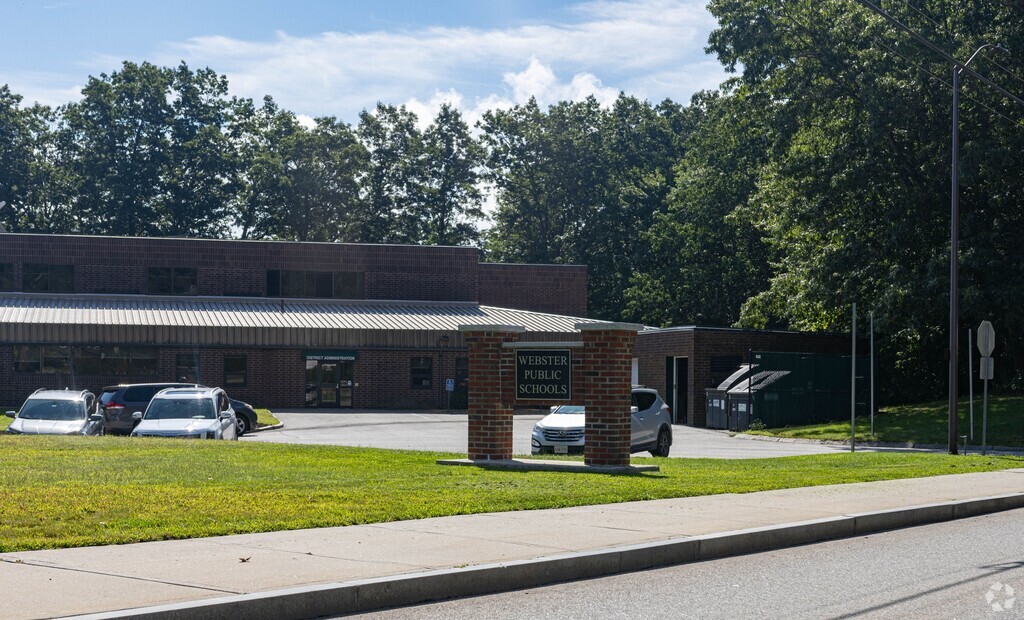 Welcome to Webster Middle School in Fennerville.