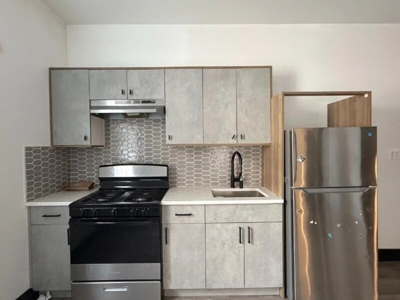 11 Thomas St unit 2B, Newark, NJ 07114 - photo 1