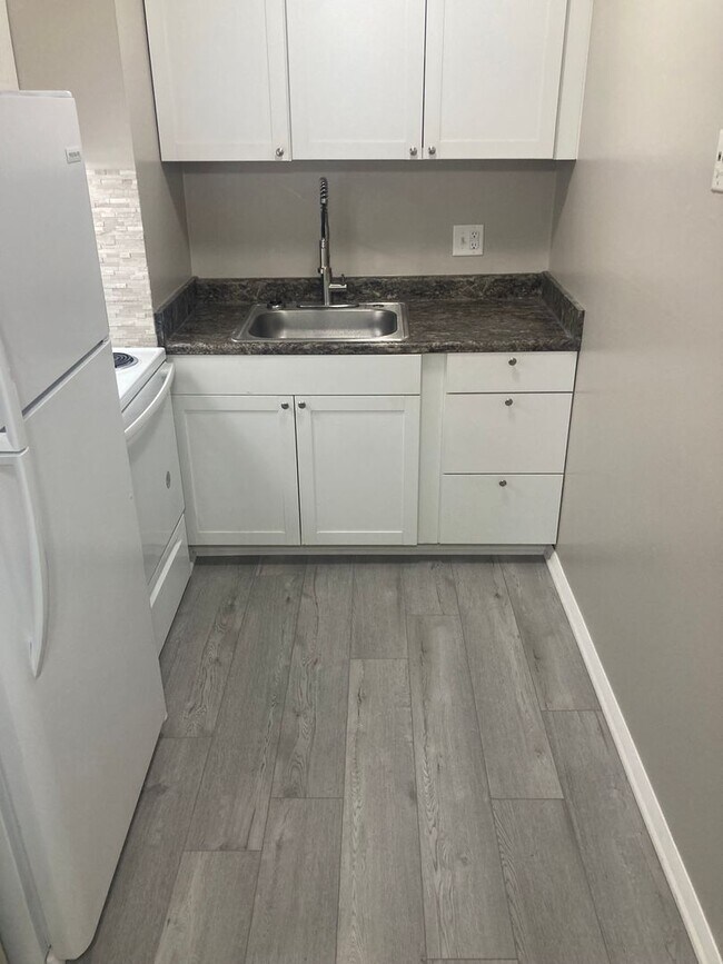 7560 Mentor Ave unit 1BD, Mentor, OH 44060 - photo 3