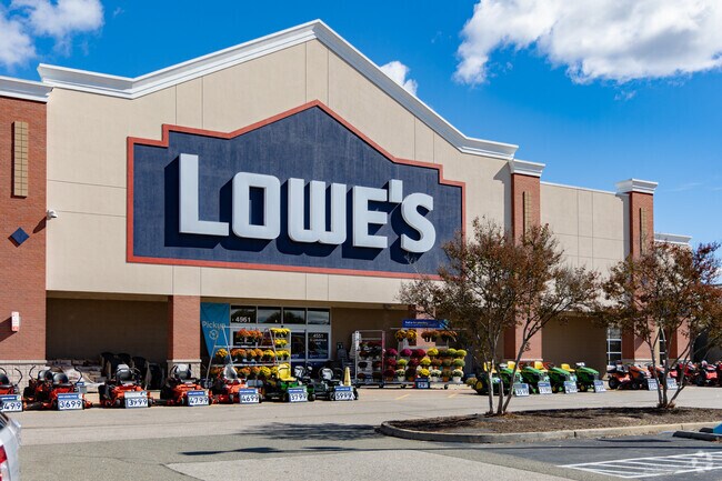 Residents of Sandston enjoy a variety of retail locations.