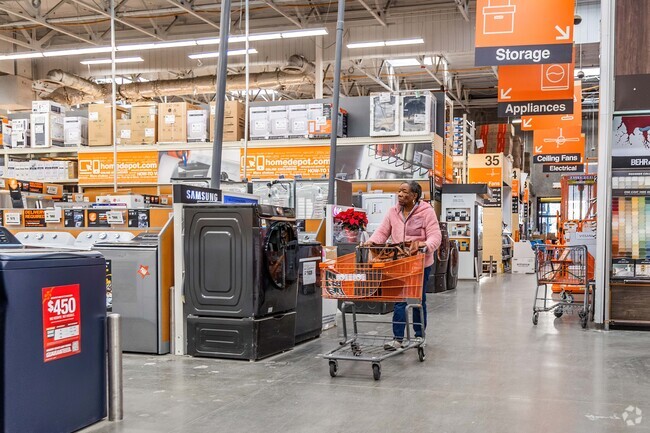 Home Depot offers construction supplies in Pullman.