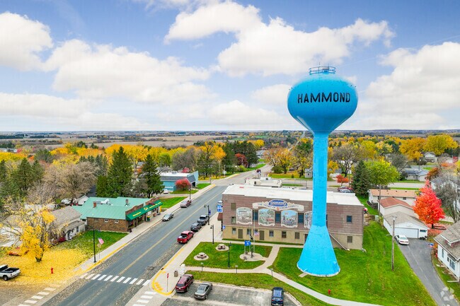 Hammond offers residents a charming, quiet setting in its small rural community.