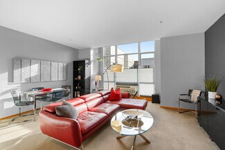 1125 NW 9th Ave Unit 522, Portland, OR 97209