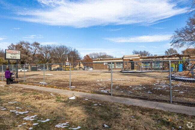 Children can get their start at Washington Elementary School.