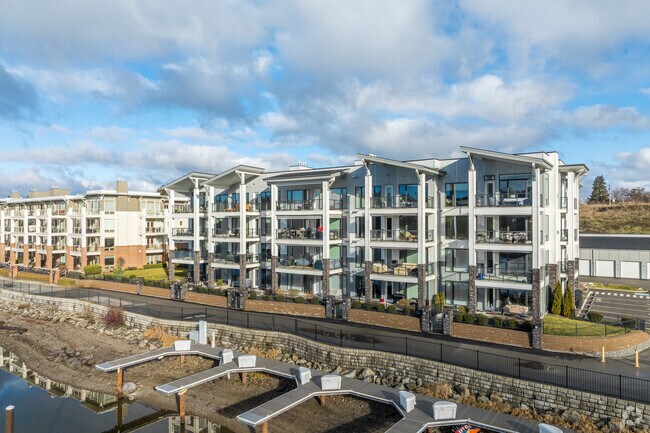 There are a couple options for condos in Post Falls that sit on the river.