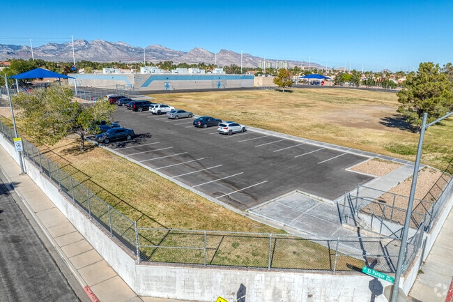 Herbert A. Derfelt Elementary School 6