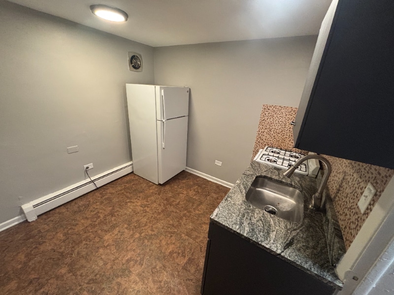 2104-2108 S 17th Ave unit 2104-GW, Broadview, IL 60155 - photo 1