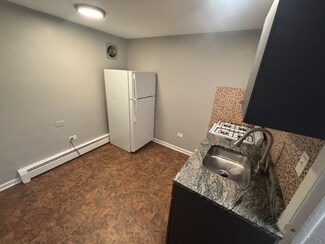 2104-2108 S 17th Ave Unit 2104-GW, Broadview, IL 60155