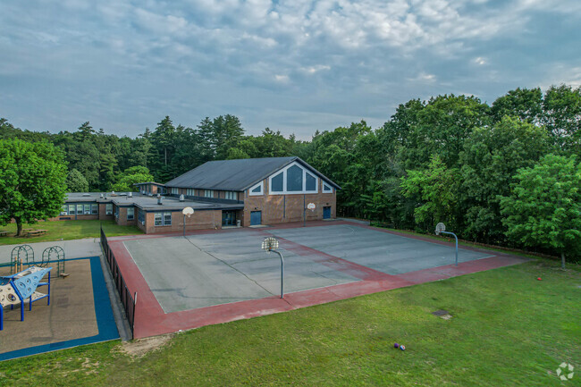 Josiah Haynes Elementary School basketball courts in Lincoln Sudbury.