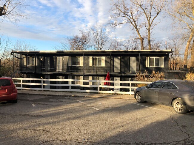 74 W Moler St unit E, Columbus, OH 43207 - photo 2