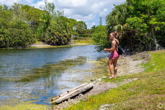 South County Regional Park also offers The Oaks residents fresh rivers and lakes to fish.