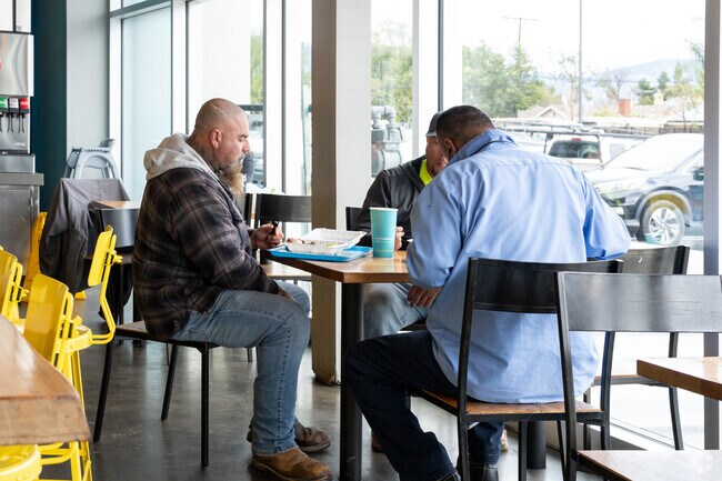 Ono Hawaiian BBQ in Mission Hills serves up tasty island-style plates for a casual lunch.