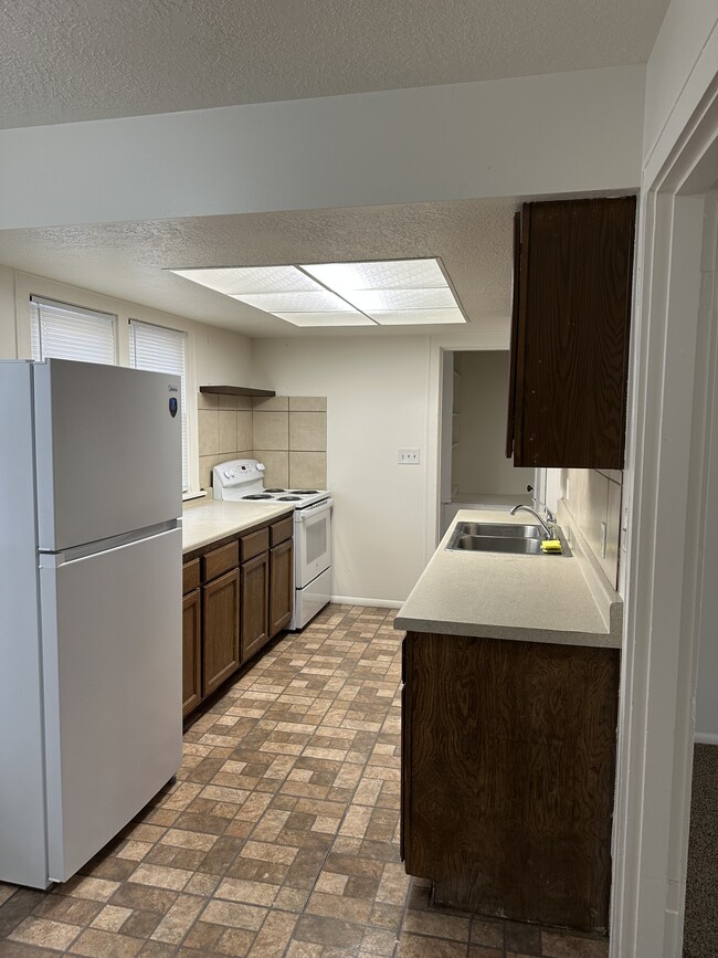 2286 Monroe Blvd, Ogden, UT 84401 - photo 3