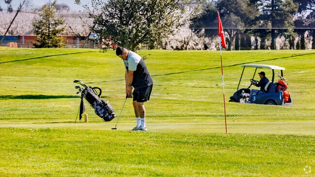 Play a round of golf at St. Stanislaus Golf Course in Bret Harte, Modesto, CA.