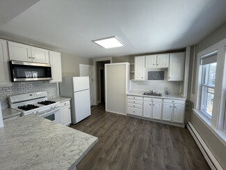 124 Parker St Unit A, Maynard, MA 01754