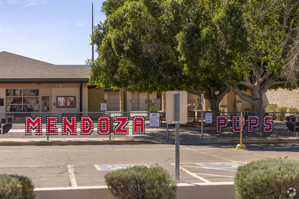 Mendoza Elementary School teaches Mesa’s little ones attending K-6th grades.