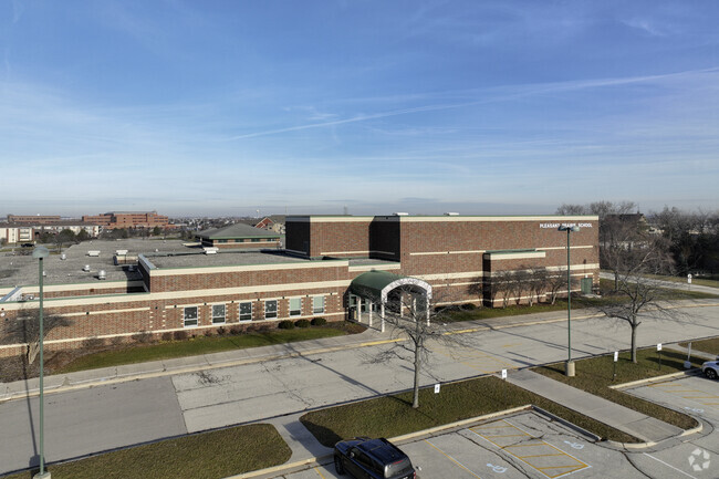 Pleasant Prairie Elementary School offers challenging courses to stimulate students.
