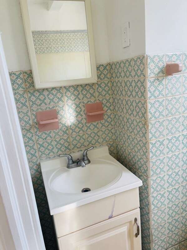 3712 Parkside Dr unit 5, Baltimore, MD 21206 - photo 7