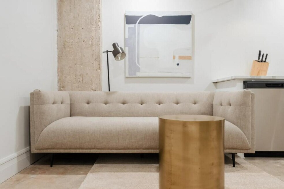 505 E Travis St unit ID1267124P, San Antonio, TX 78205 - photo 1