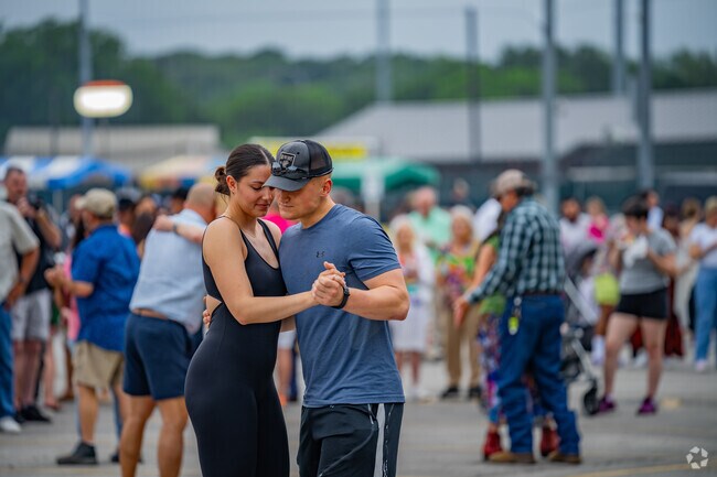 Dance the night away at the annual Alamo Height Night in Alamo Heights.