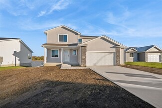 25087 Bluebird Cir, Adel, IA 50003